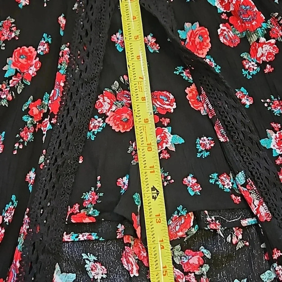 FANCY SHORTS - Picture 6 of 12